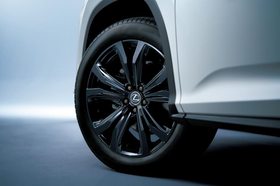 Колеса Lexus RX450h Black Sequence 2018 года  (JP) (фото 2 из 5)